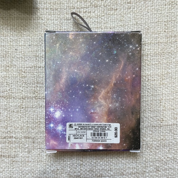 Manifest Necklace - Picture 4 of 5